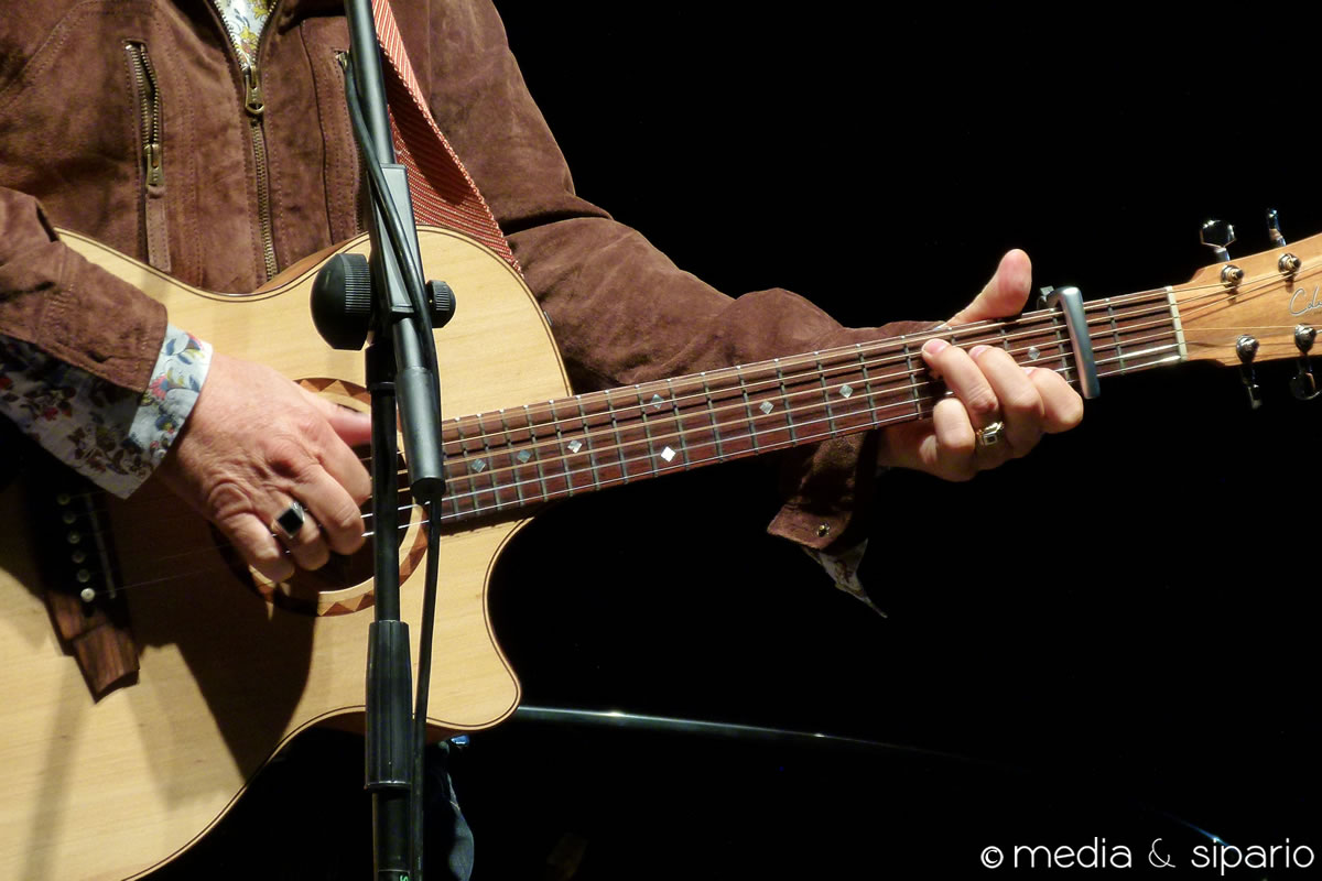 Ron, concerto in trio acustico (recensione)