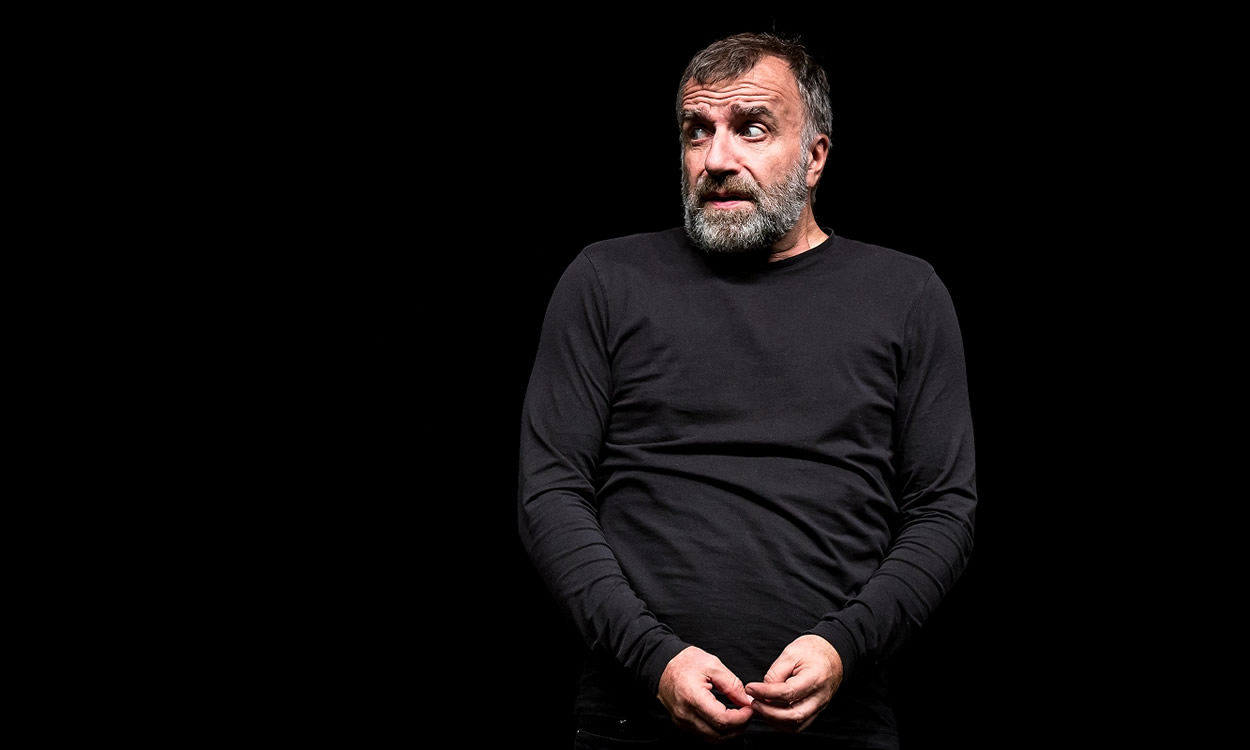Ugo Dighero in Mistero buffo (recensione)