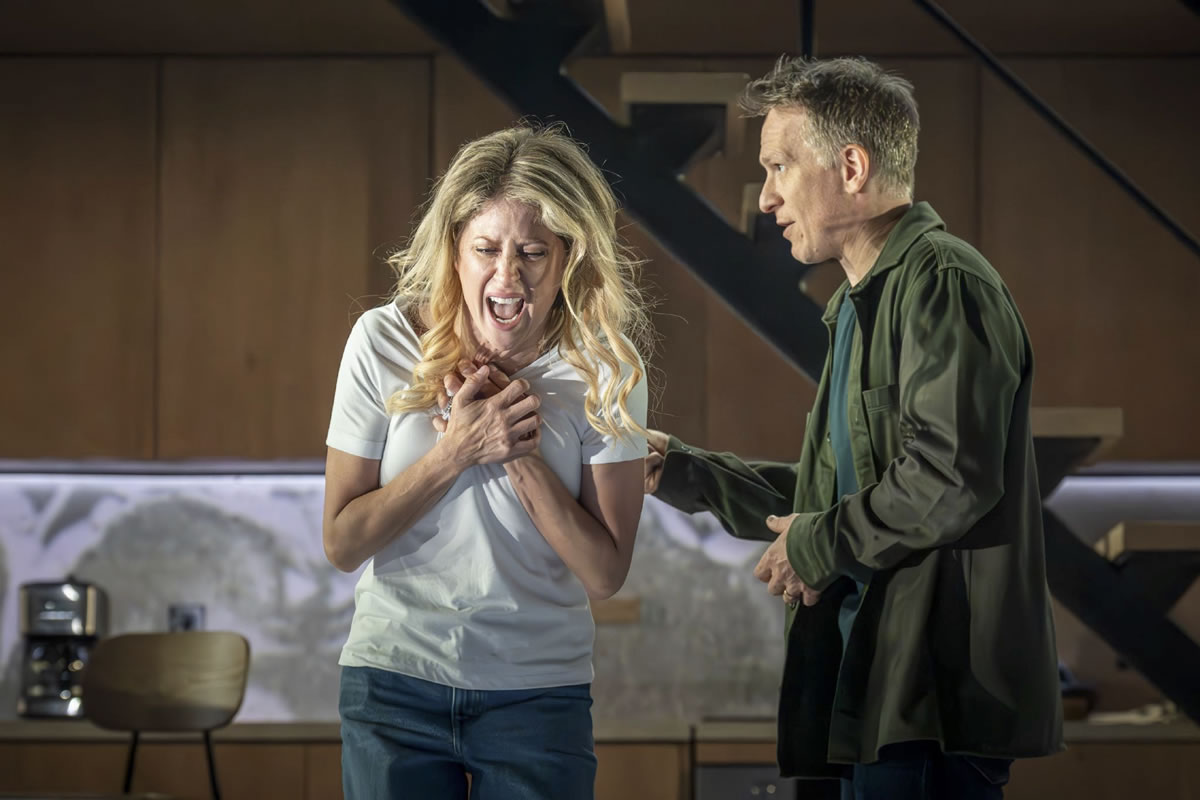 Next to Normal, l'album anche in lingua inglese