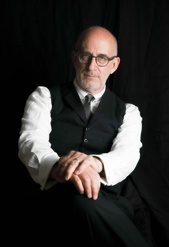 Timothy Brock dirige l'Orchestra Senzaspine in College