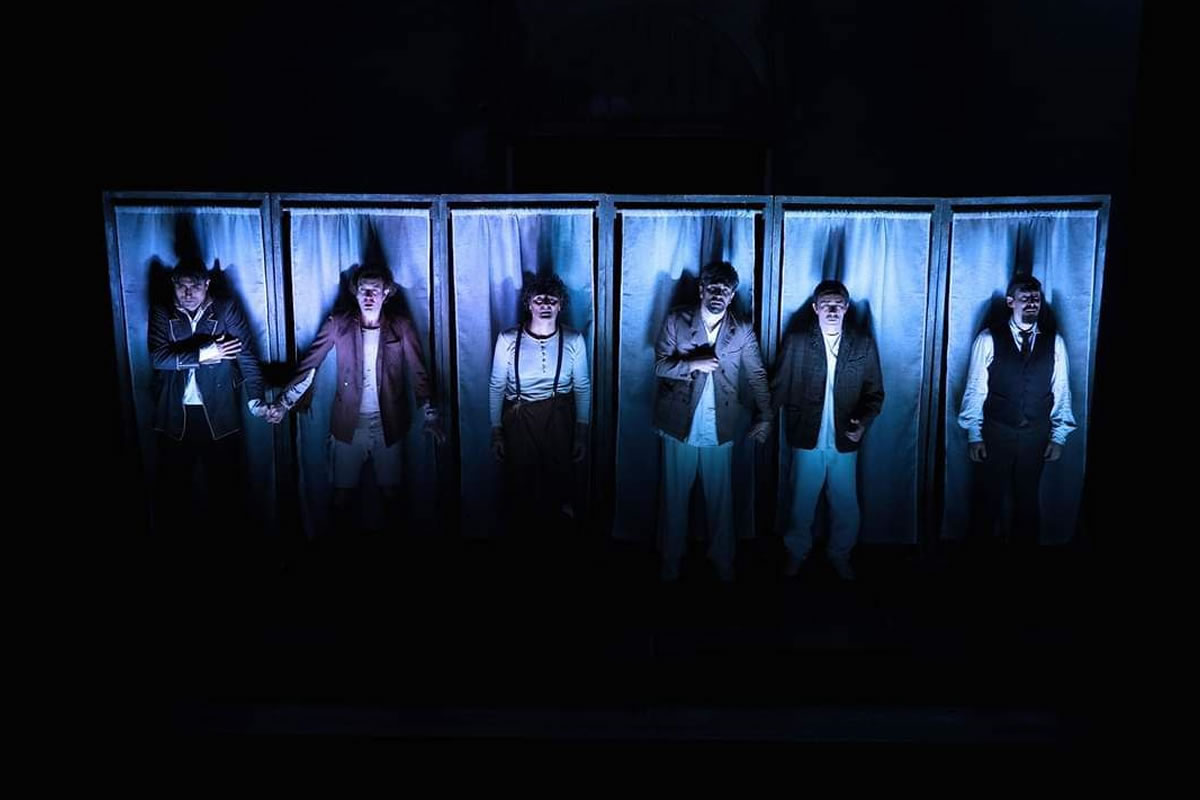 Una Compagnia di Pazzi (Martinitt)