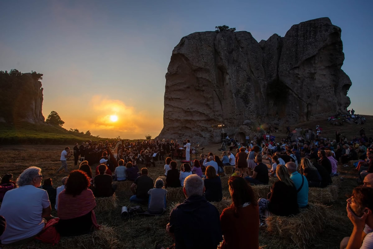 Teatri di Pietra 2026: tra Nabucco e memoria civile