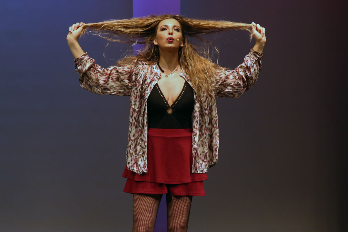 Chiara Becchimanzi: Terapie Live