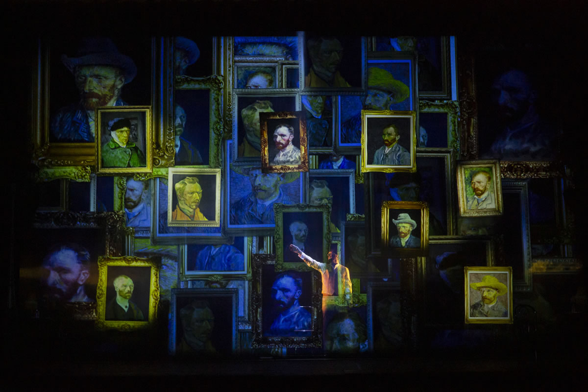 Van Gogh Café
