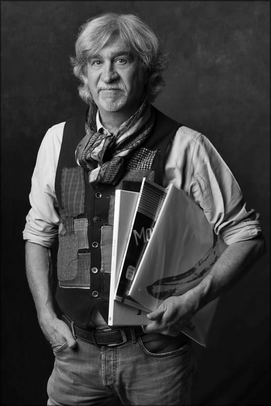 Ezio Guaitamacchi: She's a woman